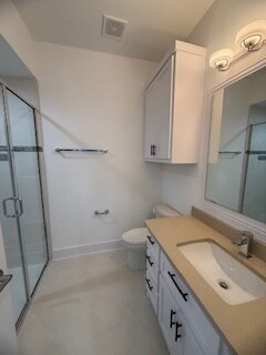 Building Photo - 3008 Zenia Dr