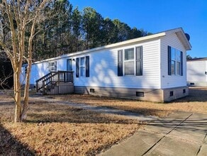 Building Photo - 513 Sunshine Dr