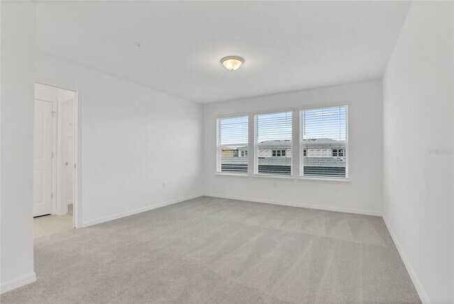 Building Photo - 4621 ORCHARD VIEW Aly