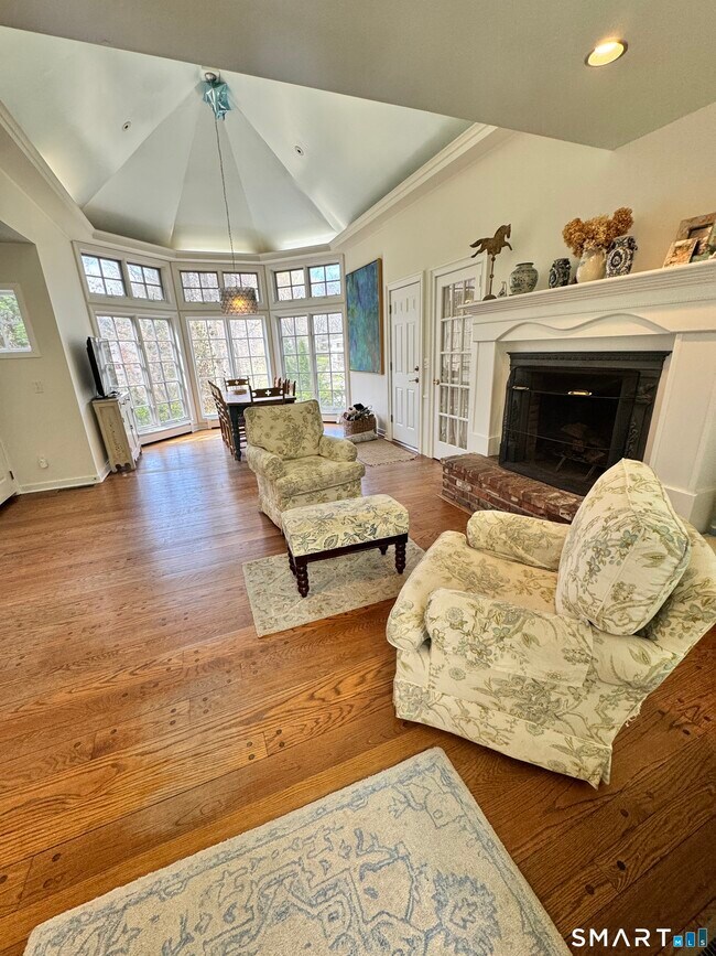 Building Photo - 301 Old Norwalk Rd