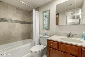 Building Photo - 4850 E Desert Cove Ave