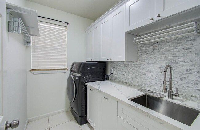 Building Photo - 6218 Morgan Canyon Ct