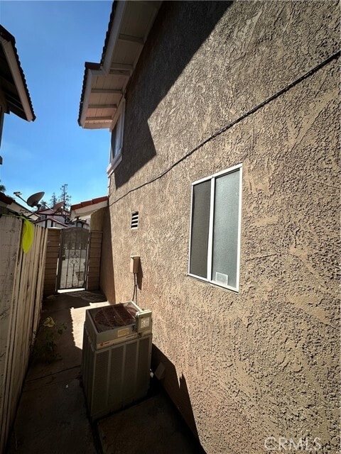 Building Photo - 14240 Walmac Pl