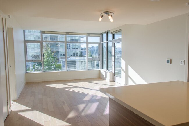 Building Photo - 2bd/2ba Seattle Condo