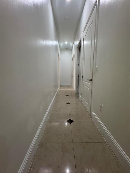 Building Photo - 5981 SW 37th Terrace