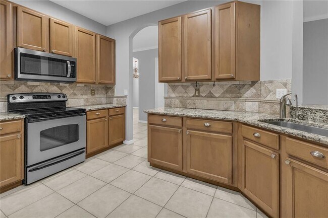 Building Photo - 721 Stonecrest Dr
