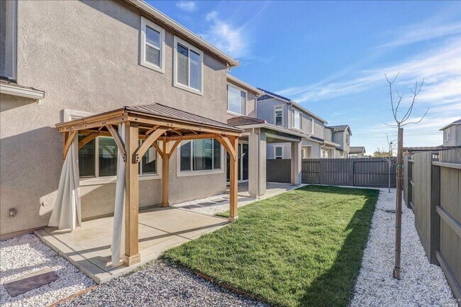 Building Photo - Beautiful 4 Bedroom Home in Brighton Landing – Vacaville