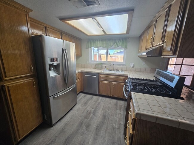 Building Photo - 930 Conejo Ave