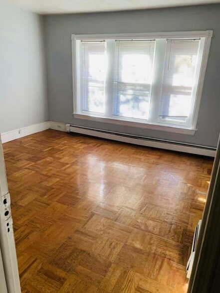 Building Photo - 241 S 46th St