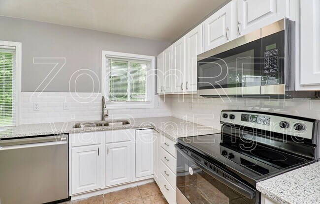 Building Photo - 2700 Steeplechase Ln