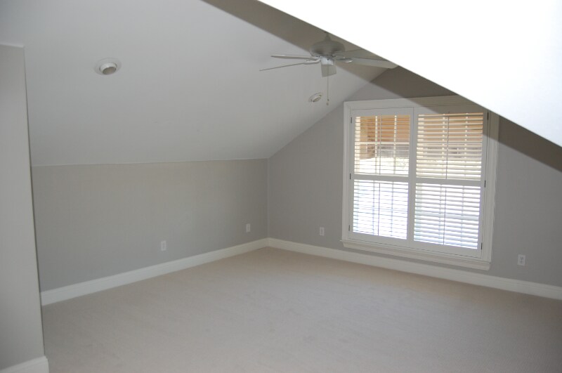 Building Photo - 4219 Emerson Ave