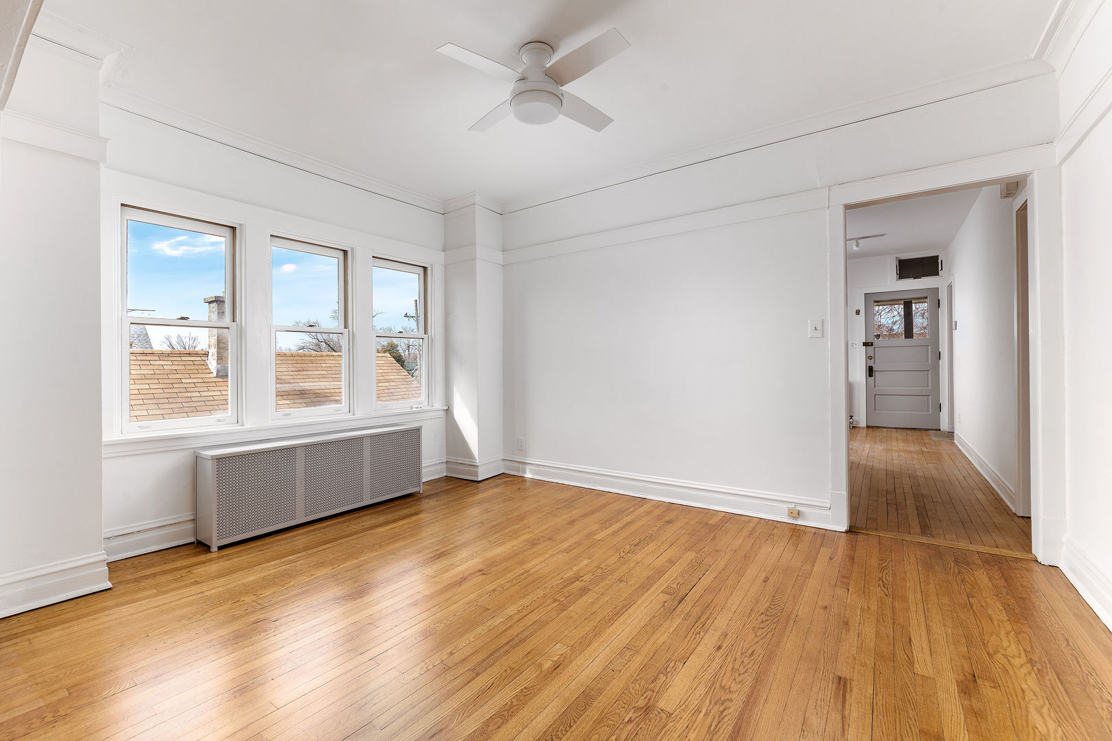 Building Photo - 1003 Beloit Ave