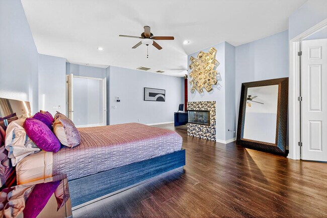 Building Photo - 5 Curie Ct