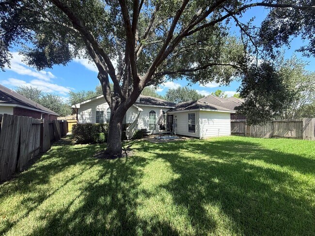 Building Photo - 6338 Big Oak Canyon Dr