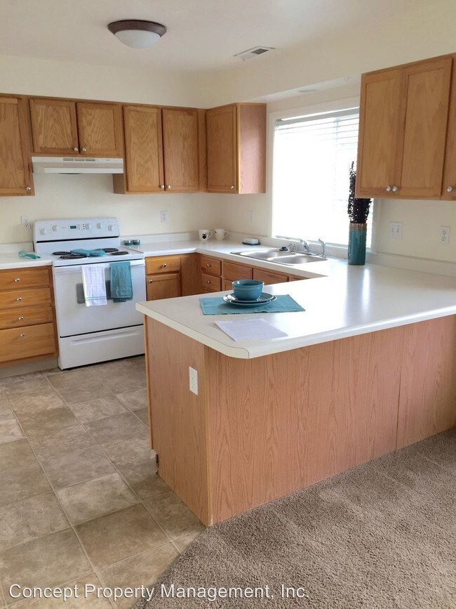 Building Photo - 4111 Highland Dr