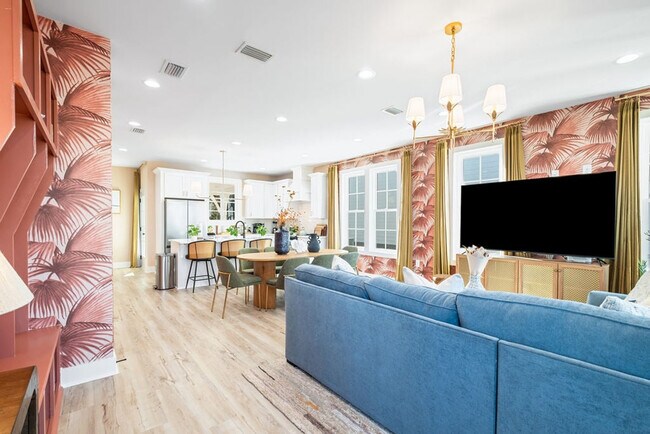 Building Photo - 19901 Charlie Claude Dr