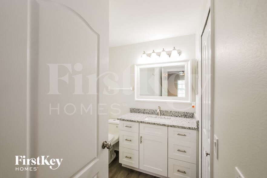 Building Photo - 29 Brian Ln