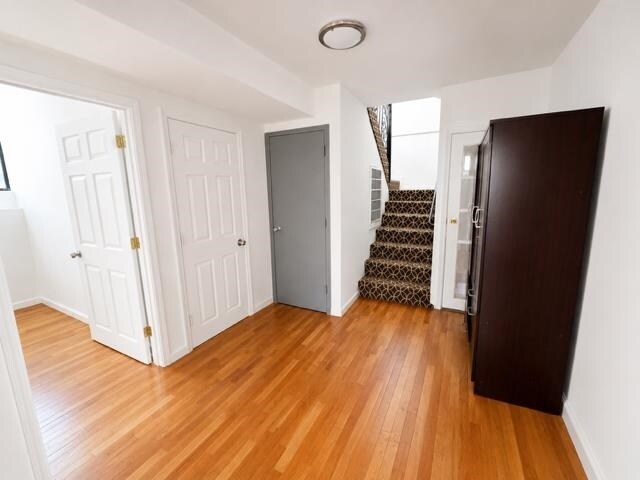 Building Photo - 39 Newkirk St