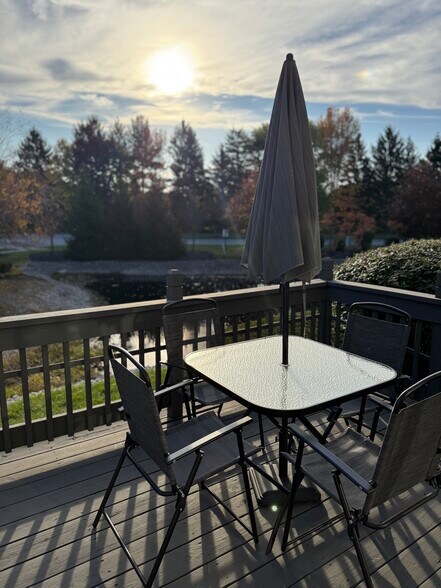 Building Photo - 6941 Dublin Village Dr