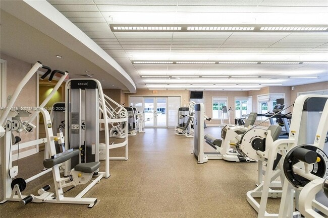 Building Photo - 19900 E Country Club Dr