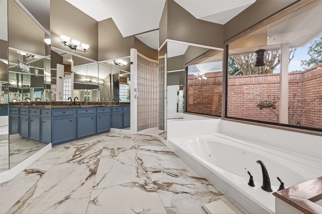 Building Photo - 4910 Waterbeck St