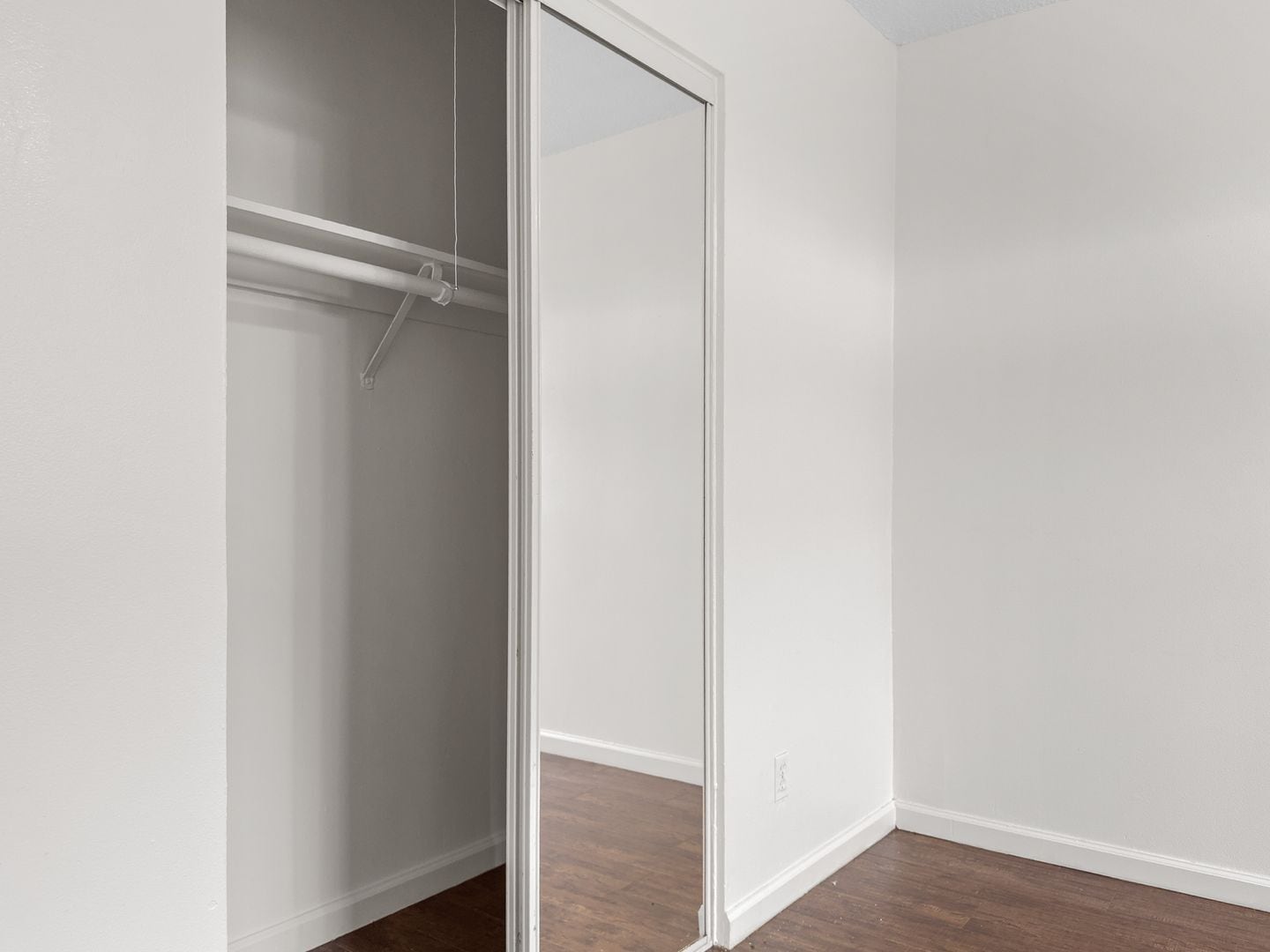 Building Photo - 4533 Pickford St
