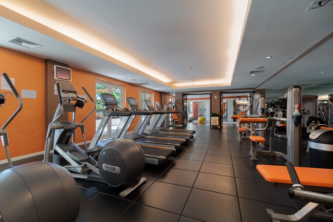 Building Photo - 550 Okeechobee Blvd