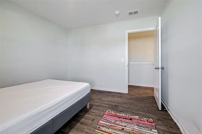 Building Photo - 248 Caribbean Village Dr