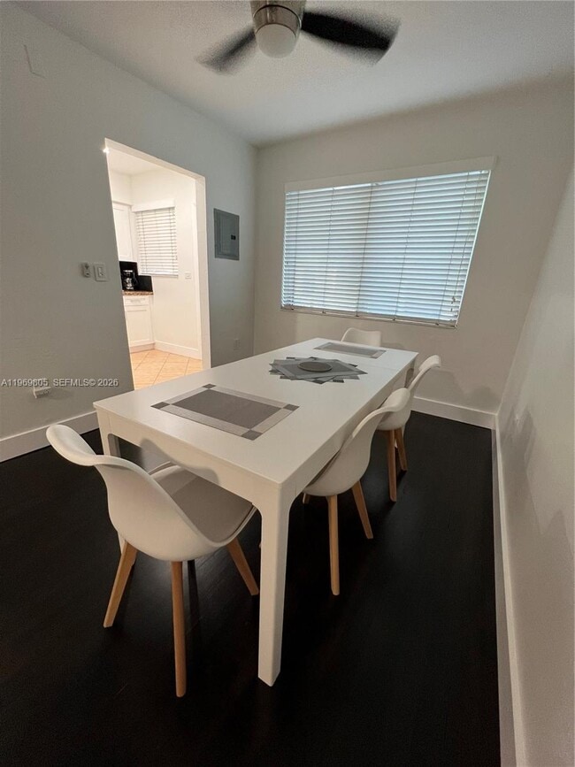 Building Photo - 620 Jefferson Ave