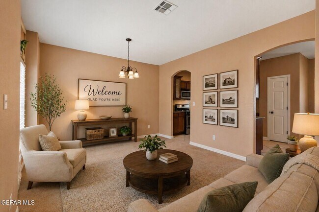 Building Photo - 2120 Shreya St