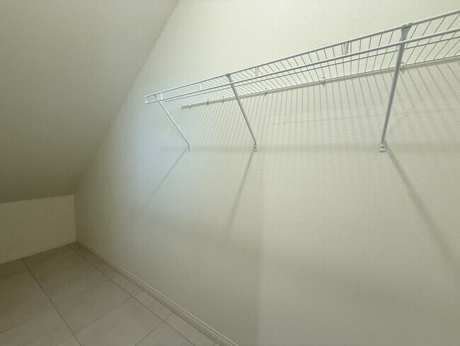 Building Photo - Modern Brand New Summerlin Home with 5 Bedrooms, Loft & Upgraded Finishes