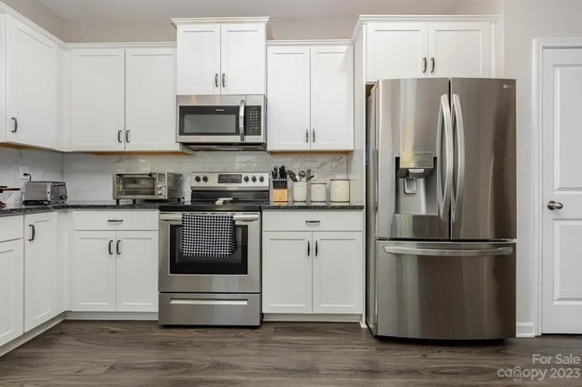 Building Photo - 549 Kiser Ln