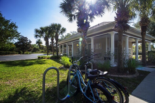 Building Photo - 2 Bedroom Condo W/ Garage in Lakewood Ranch