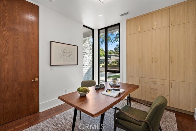 Building Photo - 14519 Greenleaf St