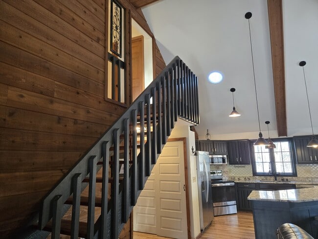 Building Photo - S43W30464 Stone Gate Ln