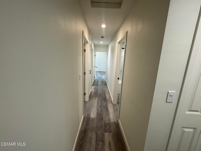 Building Photo - 17018 Midwood Dr