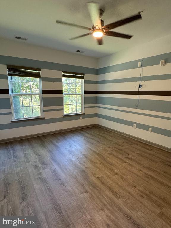 Building Photo - 8390 Ice Crystal Dr