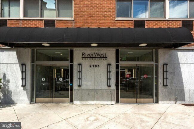 Building Photo - 2101 Chestnut St
