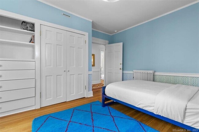 Building Photo - 20 Academy St