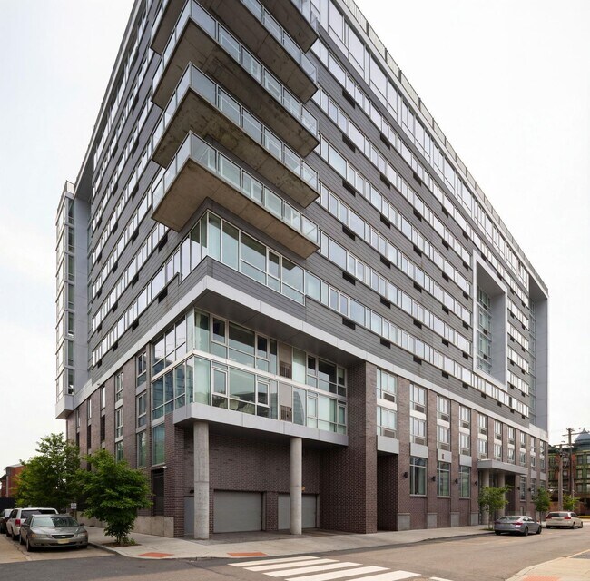 Building Photo - 1700 Park Ave