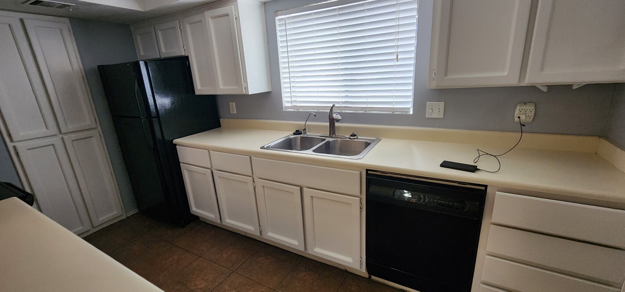 Building Photo - 3031 N Civic Center Plz