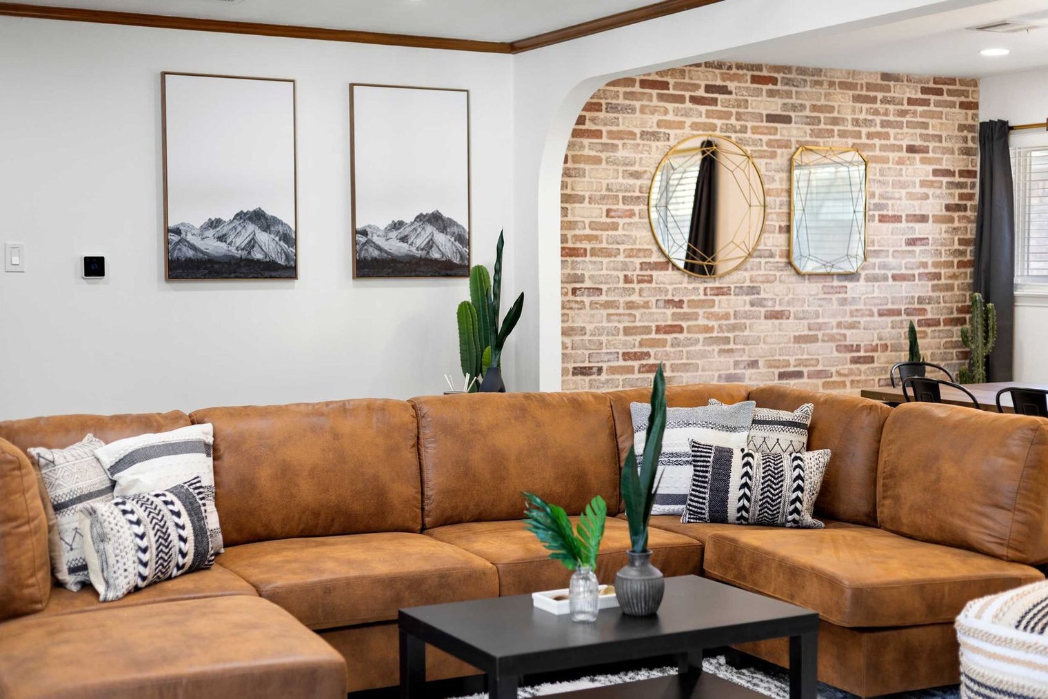 Building Photo - 1308 Glen Cove Dr