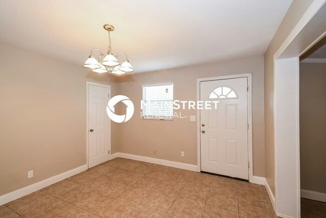 Building Photo - 3 Bedroom Pet-Friendly Home in Jacksonvill...