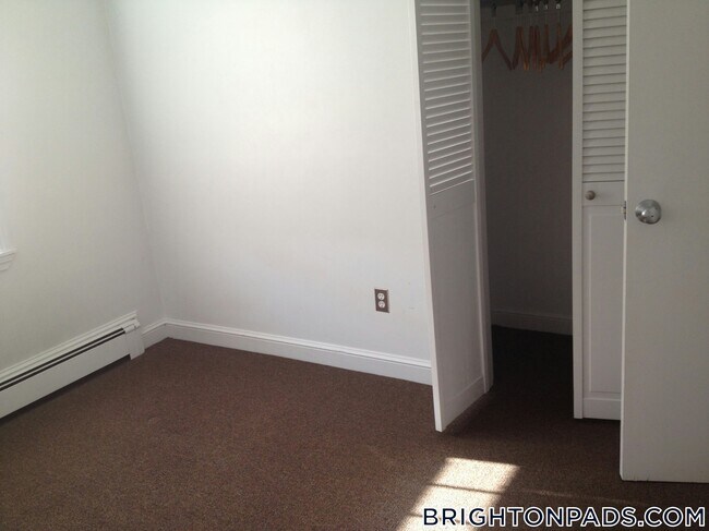 Building Photo - 251 Faneuil St