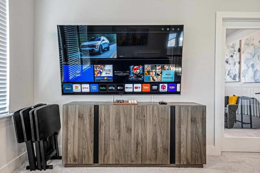 Building Photo - 8116 Hubble Walk