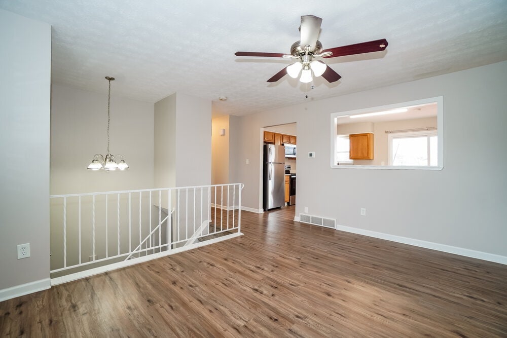 Building Photo - 4475 Charlotte Rd