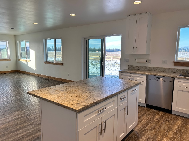 Building Photo - 240 Cayuse Ln