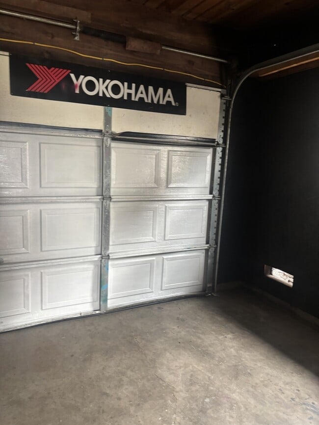 Building Photo - This charming 2-bedroom, 1-bathroom home in the heart of Modesto