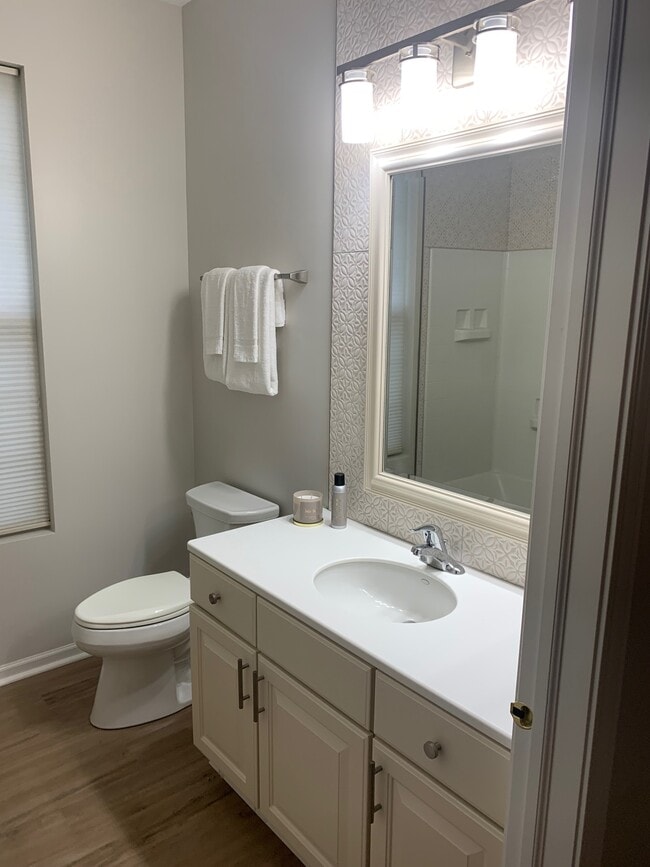Building Photo - 13585 Yellow Pine Dr