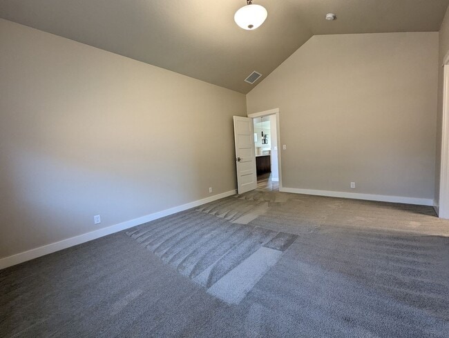 Building Photo - Beautiful 3bed/2bath home in Springfield!